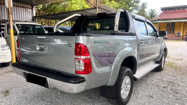2010 Toyota HILUX 2.5 G FACELIFT DOUBLE CAB (A) - 5