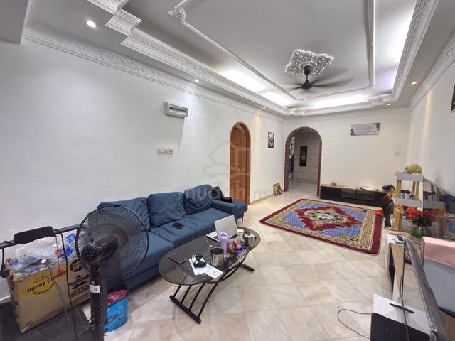 Taman Johor Jaya Single Storey Fully Renovation Mezzanine Floor 1