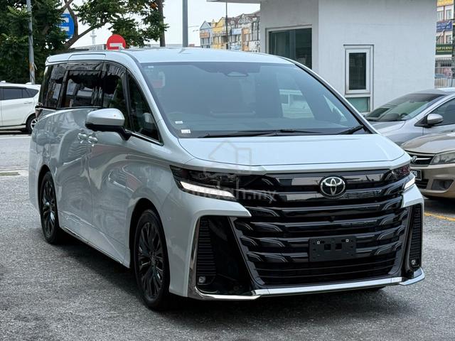 2023 Vellfire 2.4 Z PREMIER SUNROOF ROOF MONITOR - 4