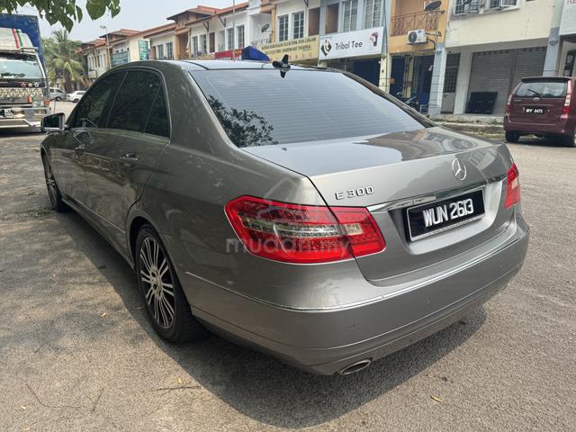 W212 E-Class 3.0 AVANTGARDE - 3