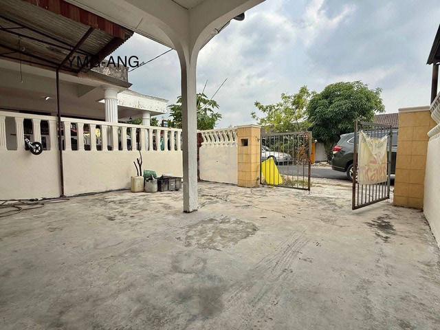 Kampung Jawa Klang Single Storey House renovated good condition 1
