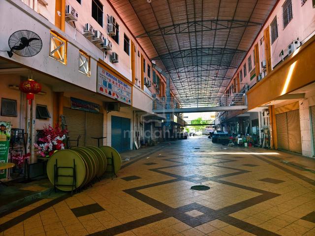 Bundusan Commercial Centre | Ground Floor | Penampang | Samr Row A&W 1