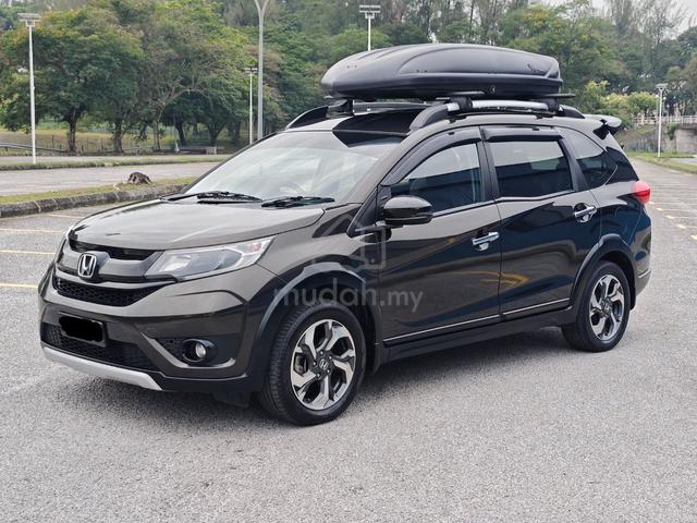 2017 Honda BR-V 1.5 V (A) with TAKA Car Roof Box - 2