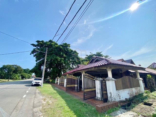 (NON BUMI!!) Jalan Khalidi 9,122 Sqft Land With Bungalow 1
