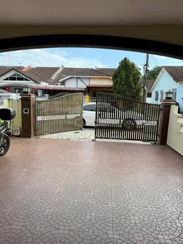 Bukit Indah Single Storey Terrace House For Sales 1