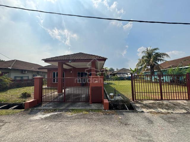 BELOW MARKET Bungalow For Sale | Freehold | Sijangkang ! 1