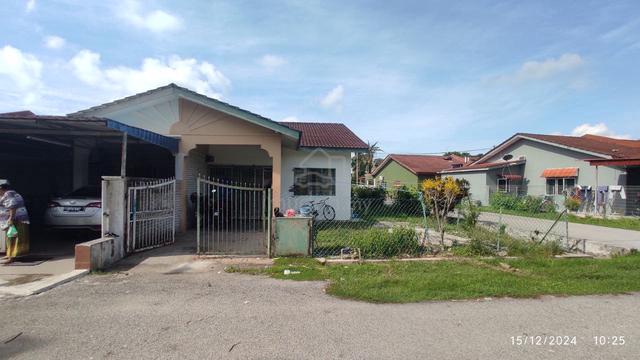 BERBALOI Rumah Teres Setingkat, Kuala Selangor 1