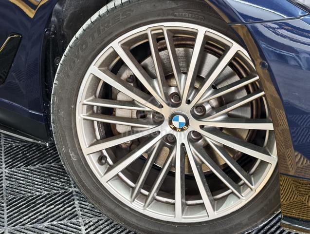 Bmw 530e 2.0 M-SPORT F/LIT B.KIT/H.LAMP/DIGITAL.MT - 4