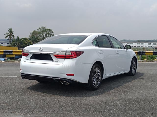2016 Lexus ES250 2.5 PREMIUM FACELIFT (A) - 4