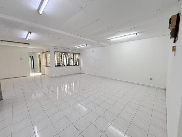 ros merah first floor shop for rent 1