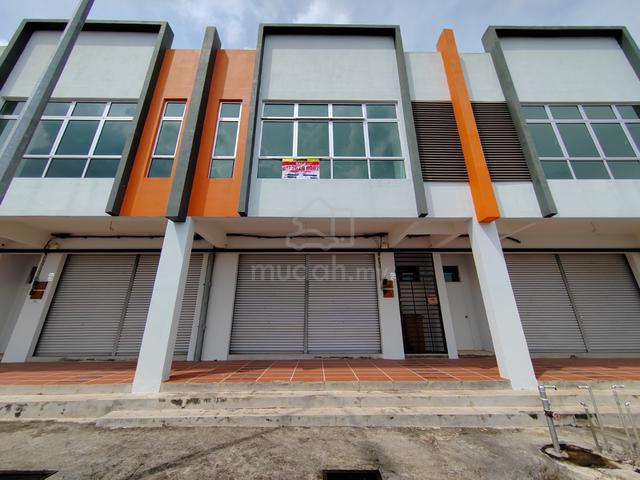 [ 2 TINGKAT / RENOVATED ] SHOPLOT Tangkak Business Park Serom Perdana 1