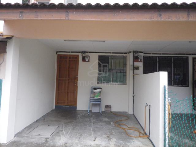 Selangor Selayang Taman Amansiara First Floor Townhouse For Rent 1