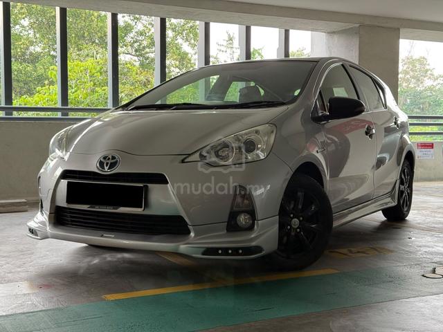 2014 Toyota PRIUS C 1.5 TRD SPORTIVO - REVERSE CAM - 1