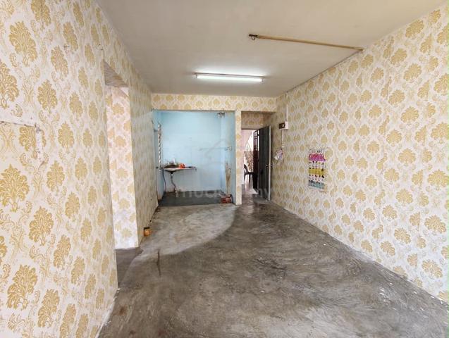 Full Loan Flat Taman Pelangi Indah ( 3 Bedroom ) 1