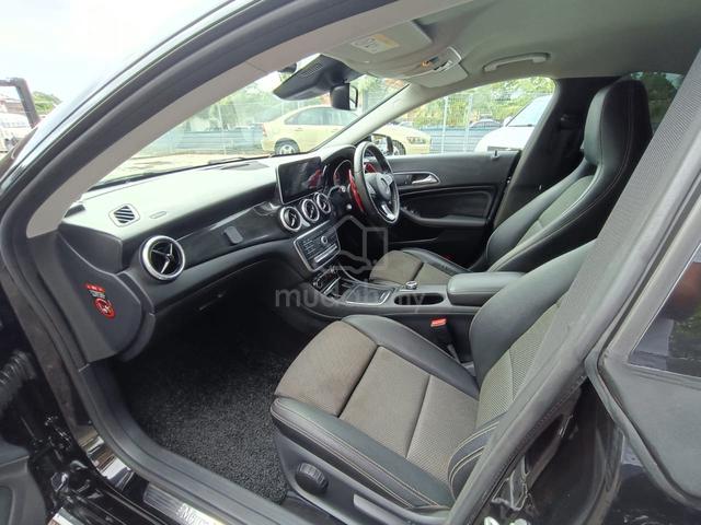 2017 Mercedes Benz CLA-CLASS 1.6 180 AMG (A) - 5