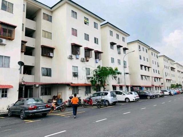 Puchong Utama Court 1 1