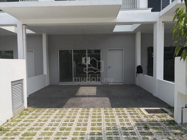2 Storey Terrace Casa Green Cybersouth Dengkil 2
