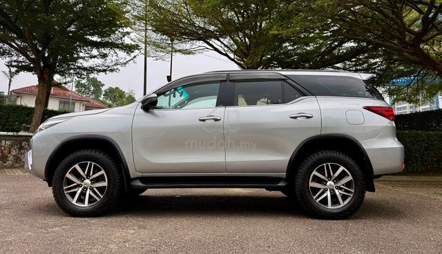 2019 Toyota FORTUNER 2.7 SRZ 4X4 2TR-FE (A) - 3