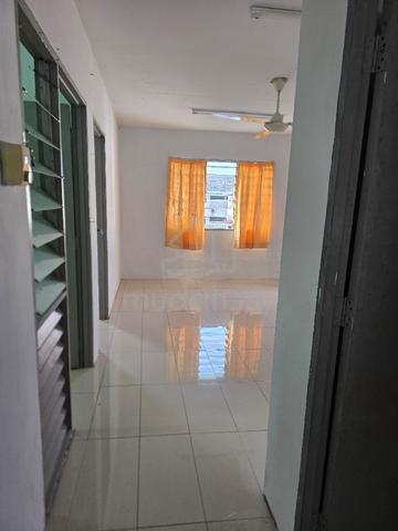 Kenanga Apartment (Taman Bunga Raya) 1
