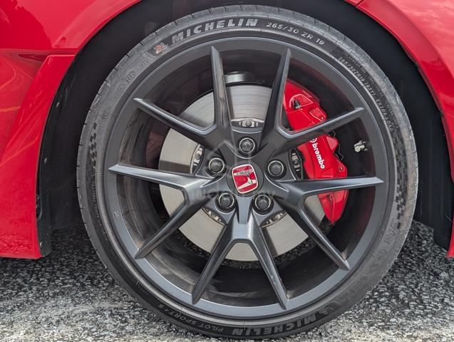 RED 2025 HONDA CIViC 2.0 TYPE R FL5 TYPE-R - 5