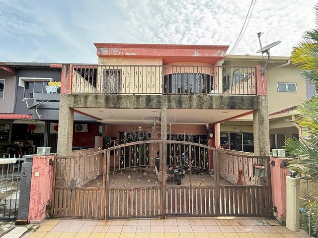 Double Storey Terrace @ Off Jalan Melawis, Klang, Selangor. 1