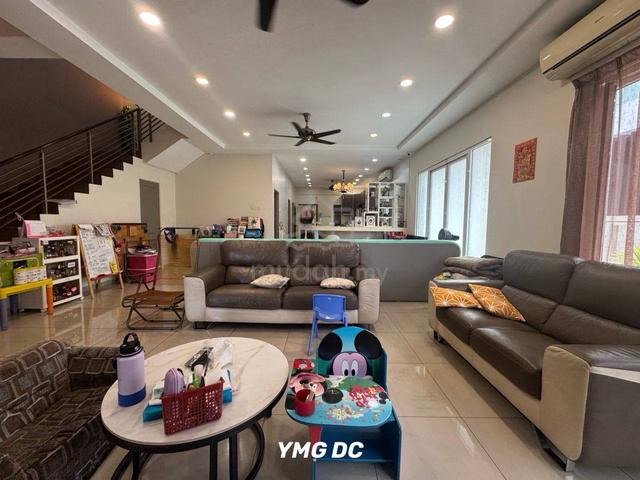 Ambang Botanic 2 Klang 2 Storey Fully Renovated Semi-D House for Sale 1