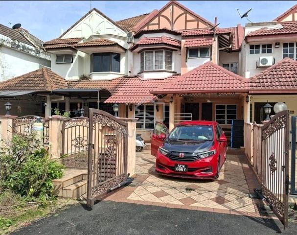Freehold 2 storey usj 11 diskaun 140k rumah direno dgn cantik 1