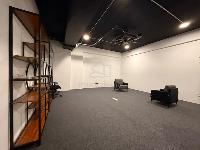 Ativo Plaza Shop-Office with Corner For Rent 1