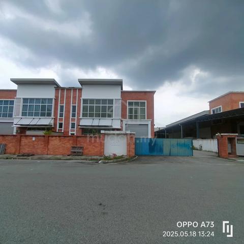 Semi D Factory RCI Park 1