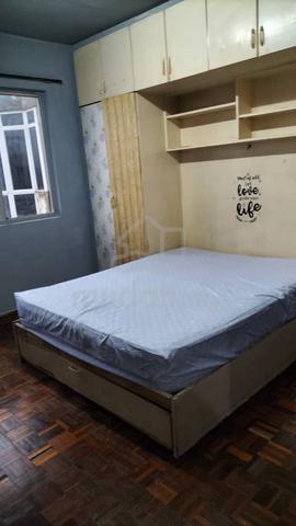 Bilik medium Apartment PKNS SS6/1 KELANA JAYA 1