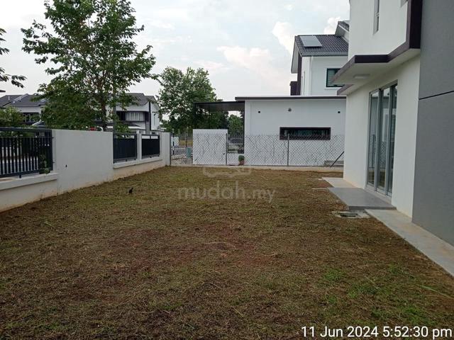 Rimbayu Corner Lot 2 Storey Terrace Starling Fauna Big Land 1