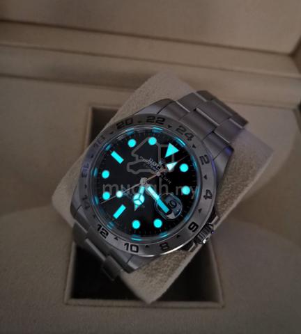 Pre-Owned Rolex 226570 Explorer II Black Dial 42mm - photo 6 of 6