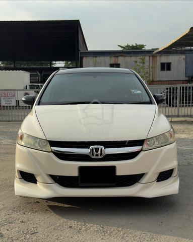 Honda STREAM 1.8 i-VTEC RSZ FACELIFT(A)2010 - 3