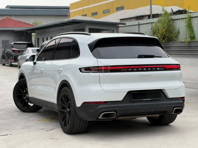2023 Porsche CAYENNE SUV 3.0 BASE LOCAL FACELIFT - 2