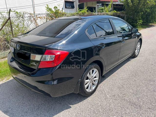 2014 Honda CIVIC 1.8 S FACELIFT (A) - 5