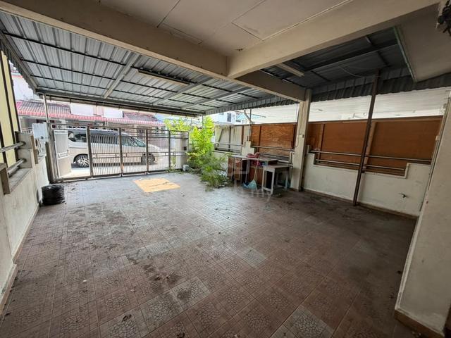 Double Storey Terrace House Tingkat Bukit Minyak Behind AEON Big 1