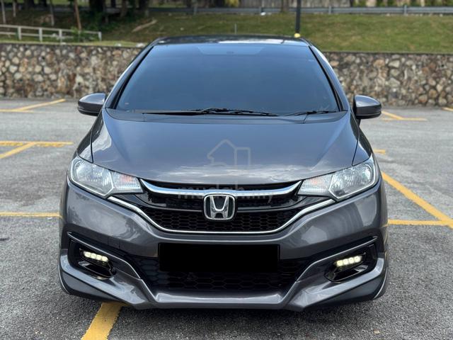 Honda JAZZ V 1.5L (A) FULL LOAN / TIPTOP CONDITION - 5