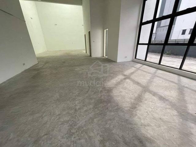 Below Market/1.5 storey Cluster Factory/Tenanted/Dato Onn/Kempas/CIQ 3