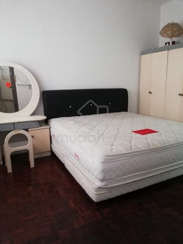 Master Room with Private Bathroom @ BDC Kuching for ladies 1