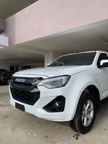 2024 Isuzu D-MAX 1.9 AUTO PLUS MY21 UPDATED (A) - 4
