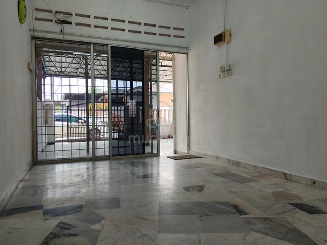 [For Sale] Single Storey House – Tmn Layang-Layang, Rahang 1