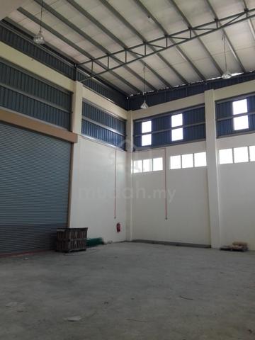 1.5 storey semi detached factory / warehouse at Asas Jaya,Bukit Minyak 1