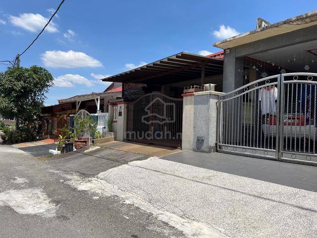 1sty HOUSE FOR SALE,FREEHOLD,EASY ACCESS HIGHWAY,3R2B 1