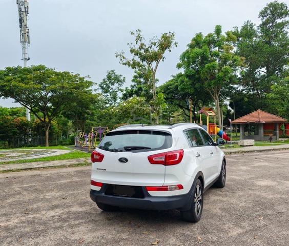 Kia SPORTAGE 2.0 (A) Sunroof AWD MurahOFFER - 3