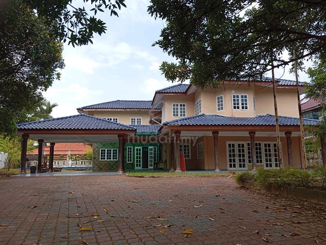 Section 9 Shah Alam: Awaiting your Magic Touch 1