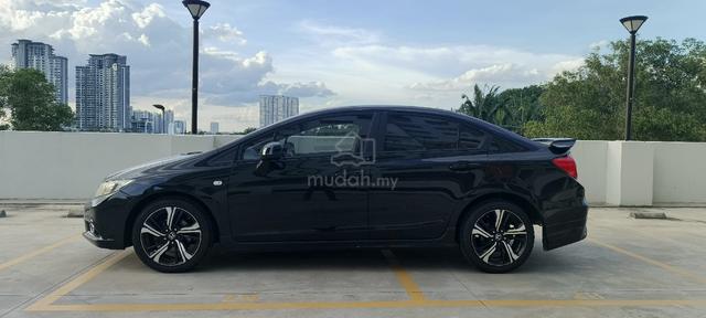 2013 Honda CIVIC 1.8 S (A) - 4