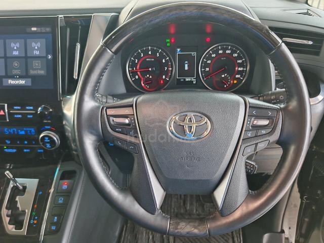 2022 Toyota ALPHARD 2.5 SC JBL DIM BSM Sunrof 4CAM - 3