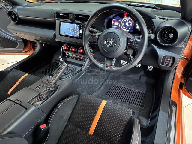 2023 Toyota Gr86 RZ 10Th Anniversary Limited 2.4 - 4