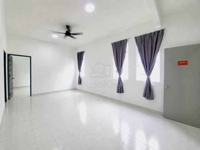 SelangorKU TERMURAH Tingkat 1 Eristana Townhouse, Saujana Utama Sungai 1