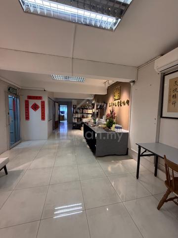 Level 2 office at Jalan klang lama rm350k 1